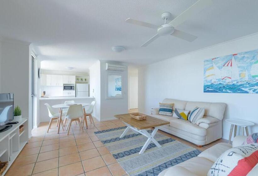 豪华两卧室公寓, Munna Beach Apartments