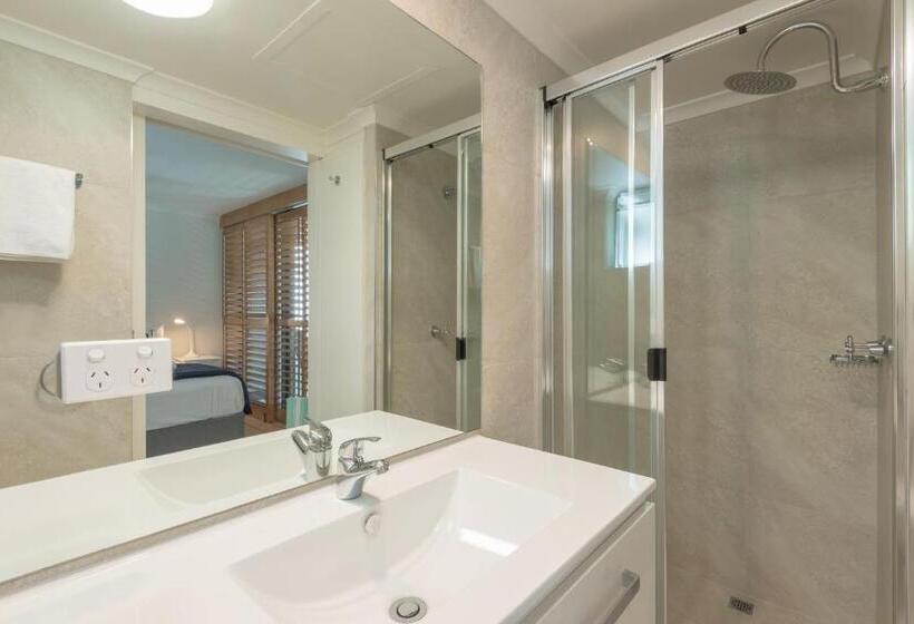 带2个卧室的高级公寓, Munna Beach Apartments