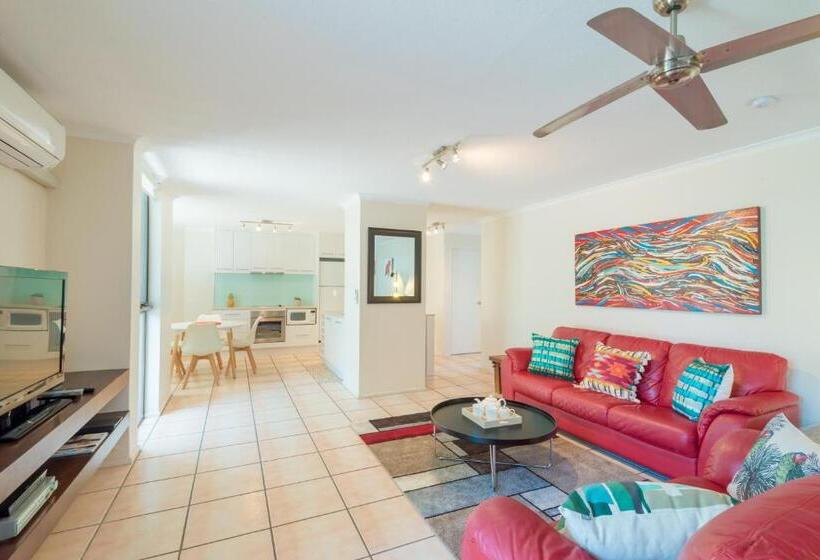 带2个卧室的高级公寓, Munna Beach Apartments