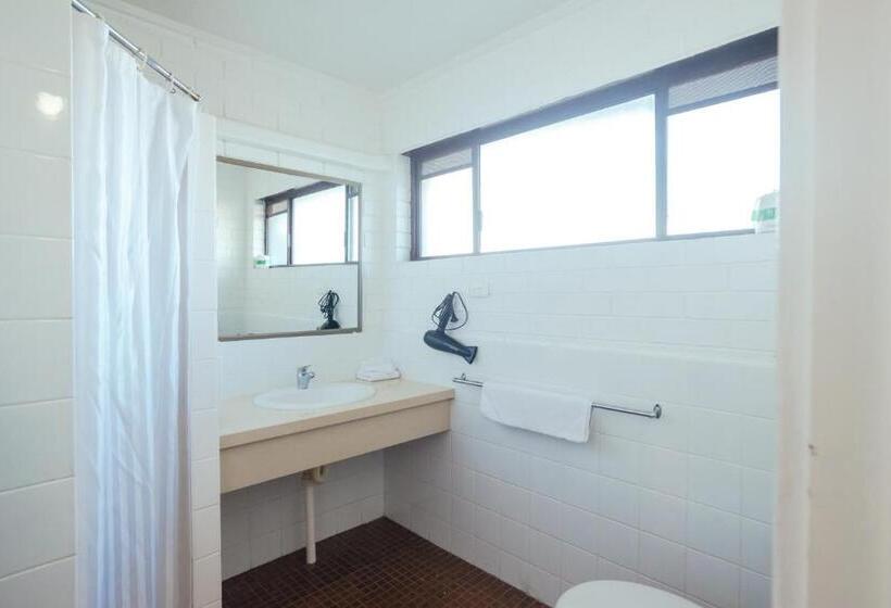 带大床的行政房间, Coffs Windmill Motel