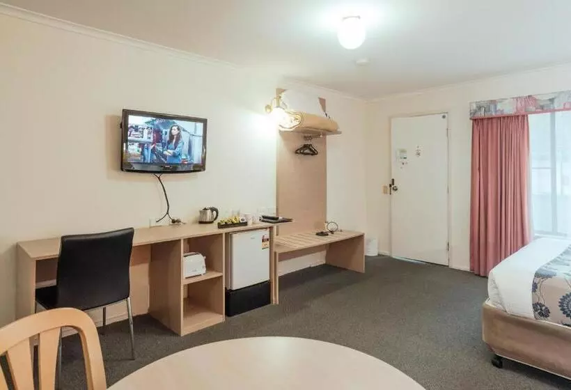 クイーンサイズベッドのエクゼクティブルーム, Coffs Windmill Motel