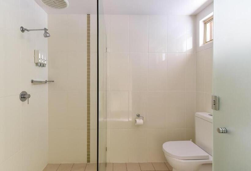 带特大床的高级间, Coffs Windmill Motel