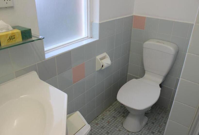 חדר סופריור, Three Explorers Motel