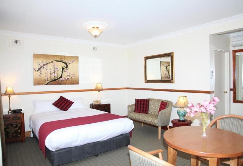 סוויטת 2 חדרי שינה, Three Explorers Motel