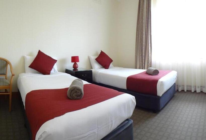 סוויטת 2 חדרי שינה, Three Explorers Motel