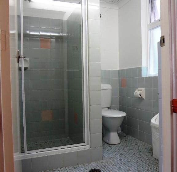 חדר משפחתי דלוקס, Three Explorers Motel