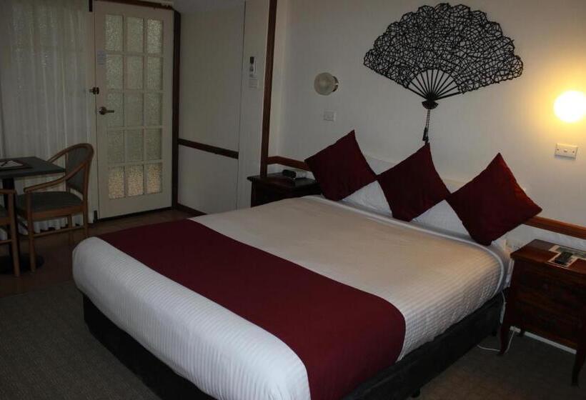 חדר סטנדרט עם ג'קוזי, Three Explorers Motel