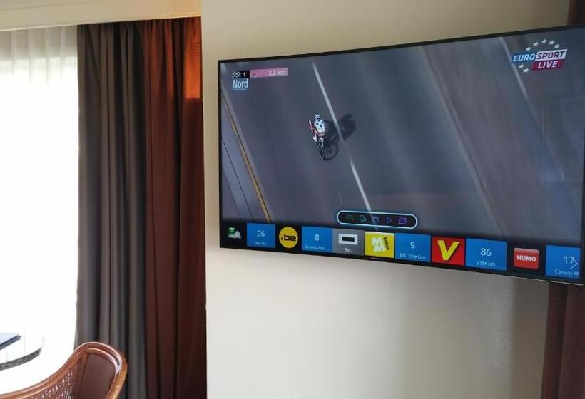 Номер Стандарт Вид на Сад, Approach