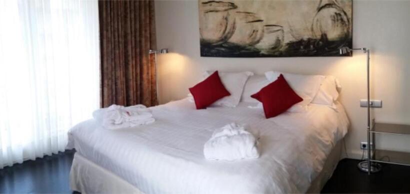 Номер Стандарт, Approach