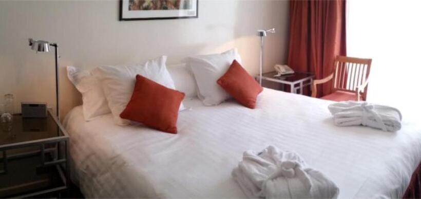 Номер Стандарт, Approach