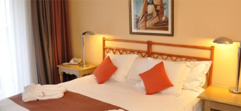 Номер Стандарт Вид на Сад, Approach