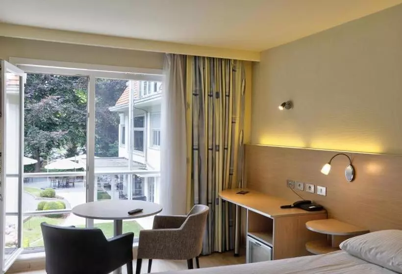 Standard-huone, Auberge Du Vieux Cedre, Enghien Belgique