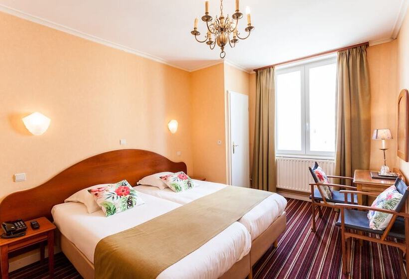 غرفة قياسية مطلّة علي البحر, Malecot Hotel By F Hotels