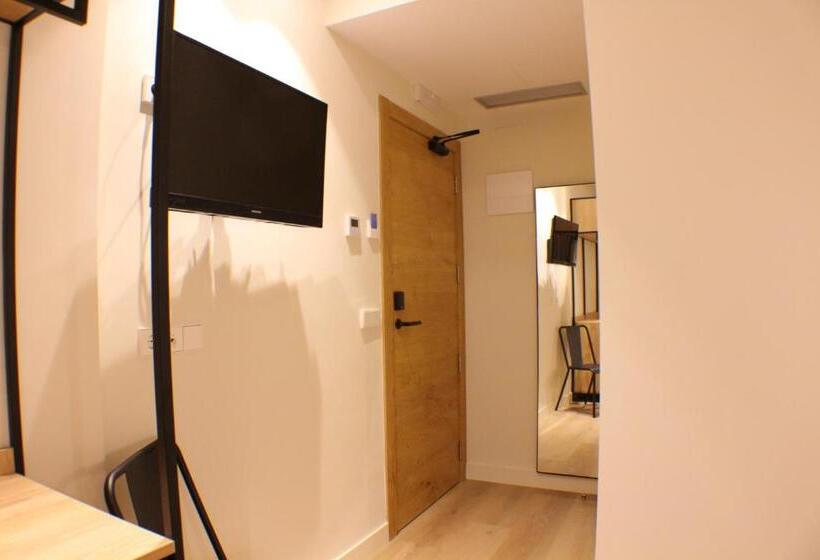 اتاق سوپریور, Marfany