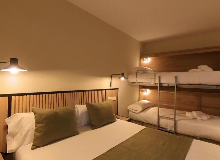 اتاق سوپریور چهار تخته, Marfany