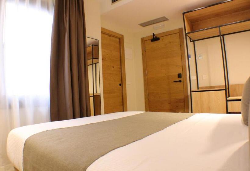 اتاق سوپریور, Marfany