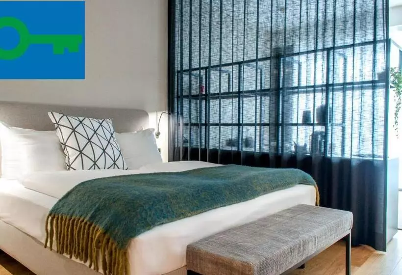 اتاق لوکس, Premier Suites Antwerp