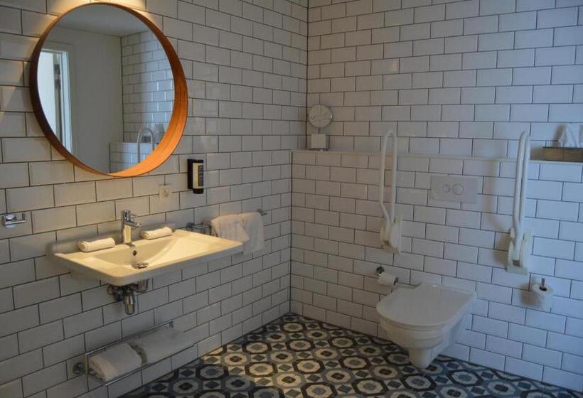 标准工作室, Premier Suites Antwerp