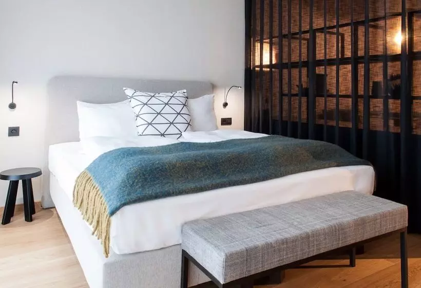 استودیو اجرایی, Premier Suites Antwerp