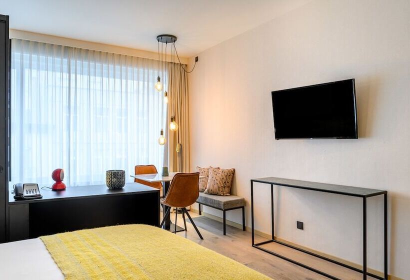 管理人员工作室, Premier Suites Antwerp