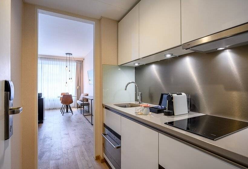 管理人员工作室, Premier Suites Antwerp