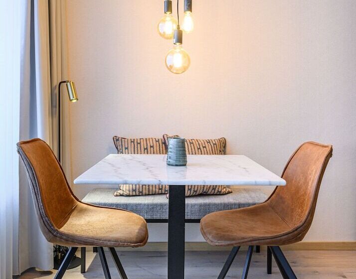 管理人员工作室, Premier Suites Antwerp