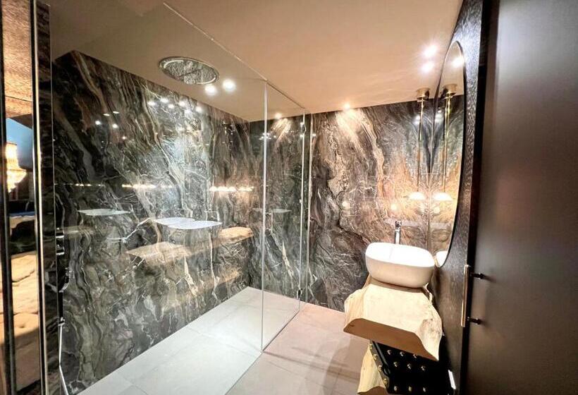 سوییت لوکس, & Spa Bringue