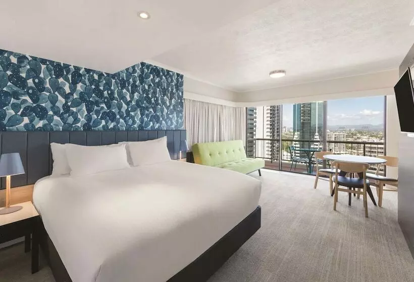 استودیوی لوکس, Vibe Hotel Gold Coast
