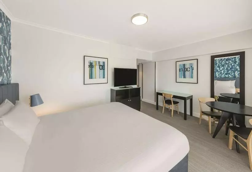 اتاق کلاب, Vibe Hotel Gold Coast