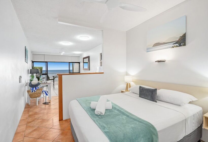 Студия Классика, Amaroo At Trinity