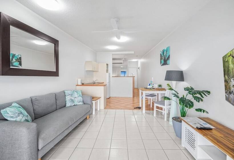 Студия Классика, Amaroo At Trinity