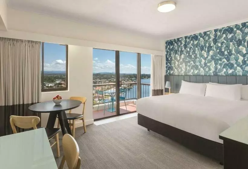 اتاق کلاب, Vibe Hotel Gold Coast
