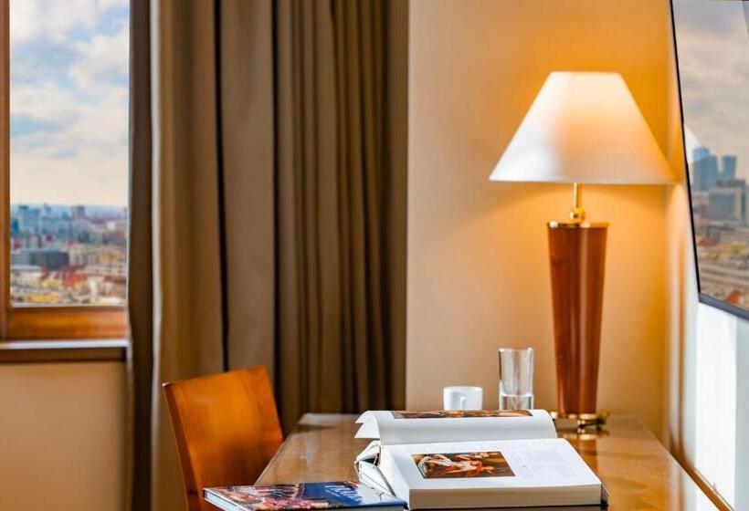 اتاق لوکس با چشم‌انداز شهر, Grand Hotel Prague Towers   Czech Leading Hotels