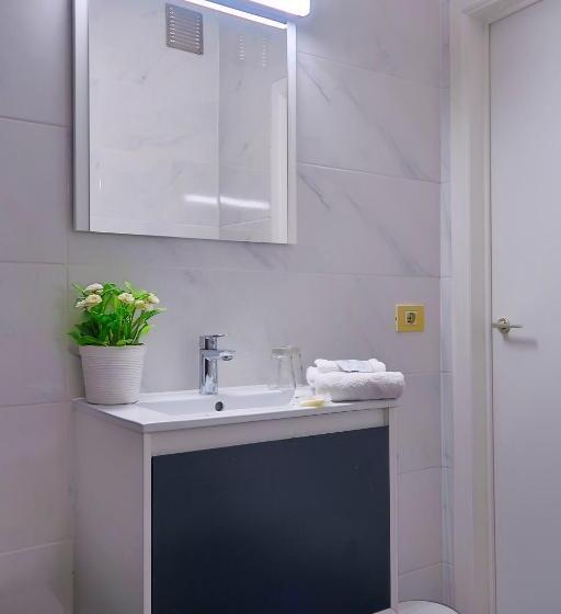 Номер Стандарт Индивидуальный, Adoma