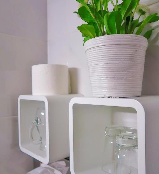 Номер Стандарт Трехместный, Adoma