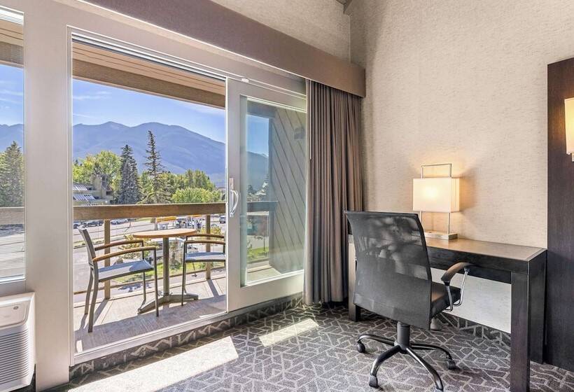 Номер Стандарт 2 Двуспальные Кровати, Best Western Plus Banff International Lodge