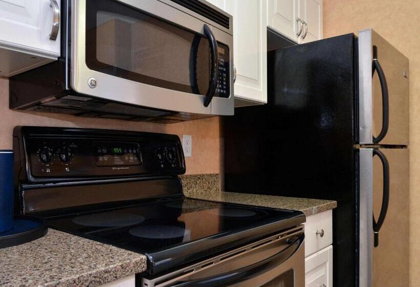 Президентский Люкс, Best Western Plus Regency Inn And Conference Centre