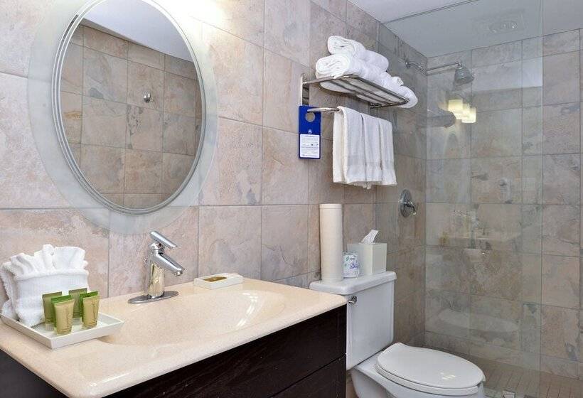 Президентский Люкс, Best Western Plus Regency Inn And Conference Centre