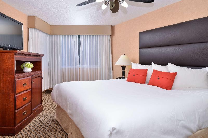 Люкс Кровать Кинг, Best Western Plus Regency Inn And Conference Centre