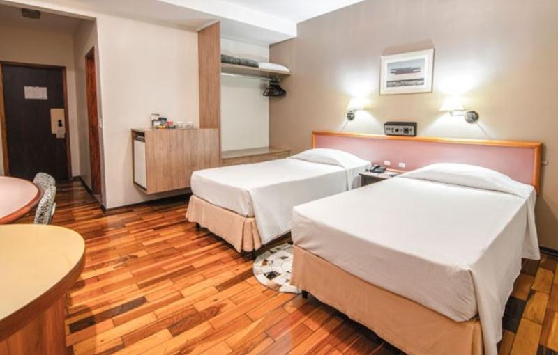 스탠다드 룸, Black Stream