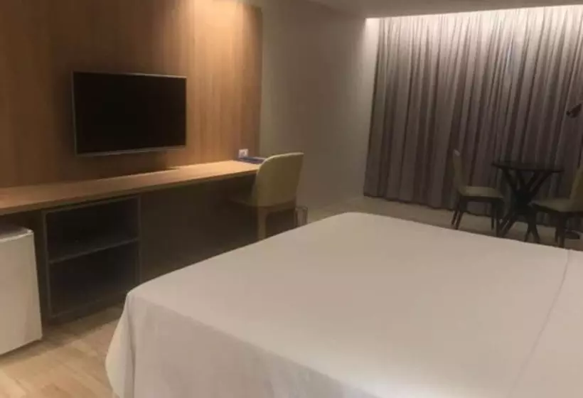 اتاق لوکس, Blue Tree Towers Rio Poty