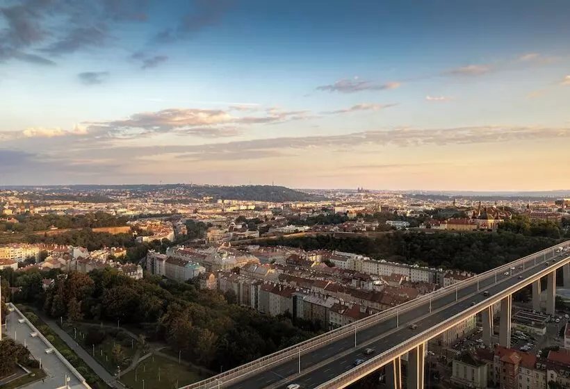 Perhesviitti, Grand Hotel Prague Towers Czech Leading Hotels