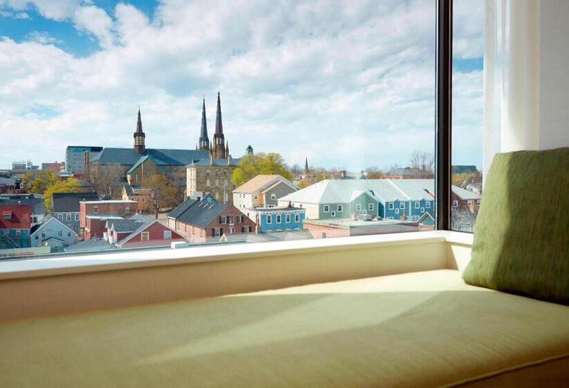 Standard Room Queen Size Bed, Delta Hotels By Marriott Prince Edward