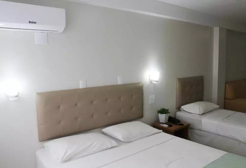 Standard Kolmen Hengen Huone, Doral Apucarana