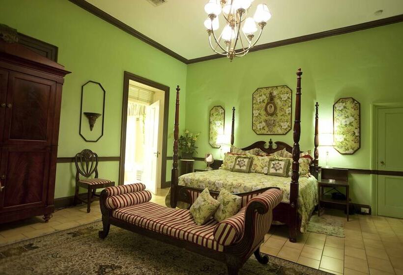 اتاق لوکس, Graycliff