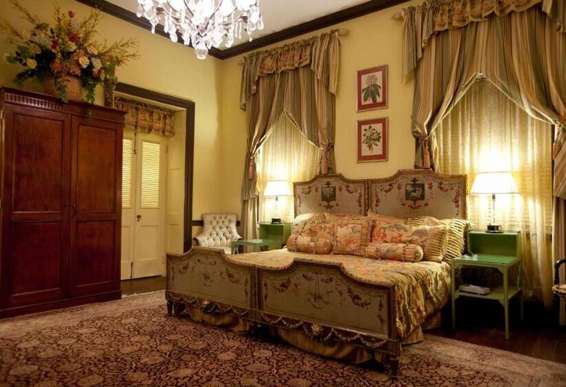 اتاق لوکس با تخت بزرگ, Graycliff
