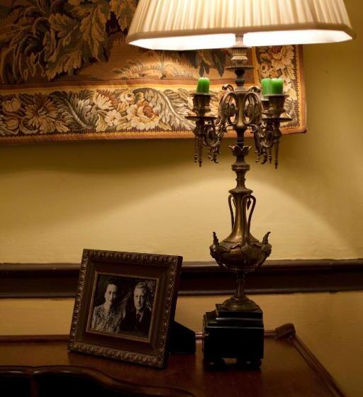 سوییت, Graycliff