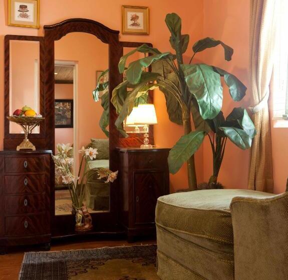 اتاق لوکس, Graycliff