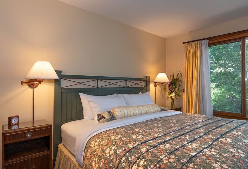 Люкс, Hastings House Country House