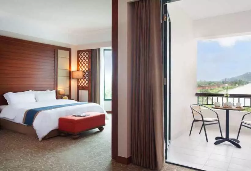 اتاق اجرایی با مشاهده, Hilton Mandalay